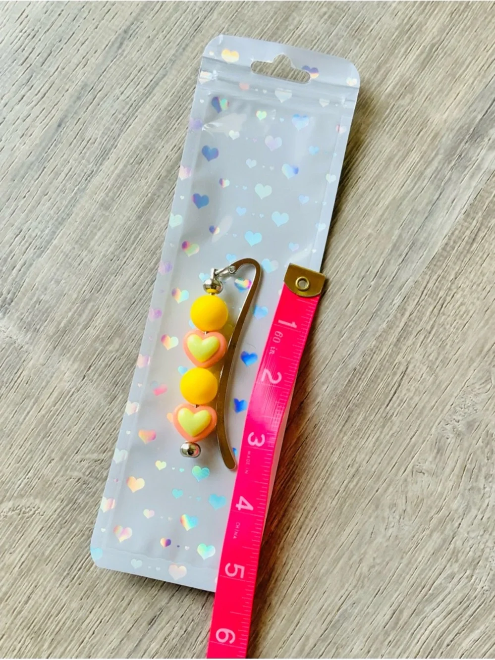 NEW📚 Handmade Yellow Heart Beaded Bookmark OS